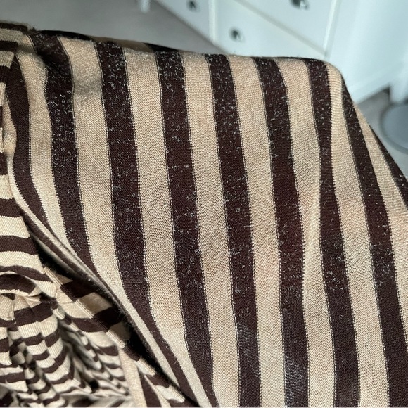 Burberry Top - Picture 5 of 6